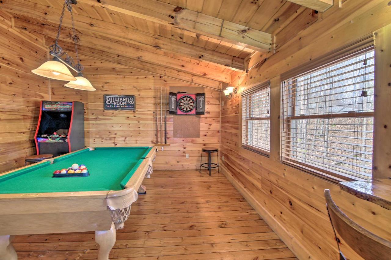 Sevierville Cabin With Deck Minutes To Pigeon Forge Exteriér fotografie